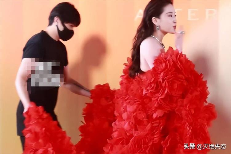 肌张力高的婴儿会吃手吗 