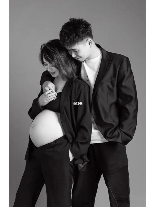 李玟与老公 李玟老公身价多少亿 李玟与老公 李玟老公身价多少亿