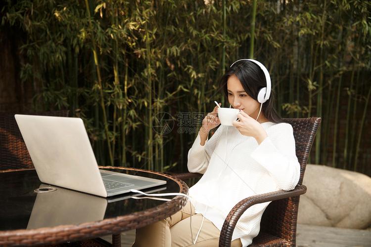 江山倍有才人出